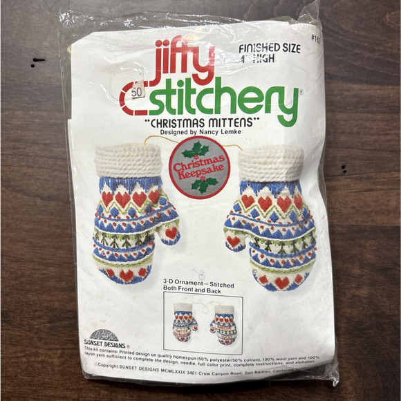 Vtg Jiffy Stitchery Christmas Mittens Ornament New Sealed Winter Decor #163 3-D - Picture 1 of 4